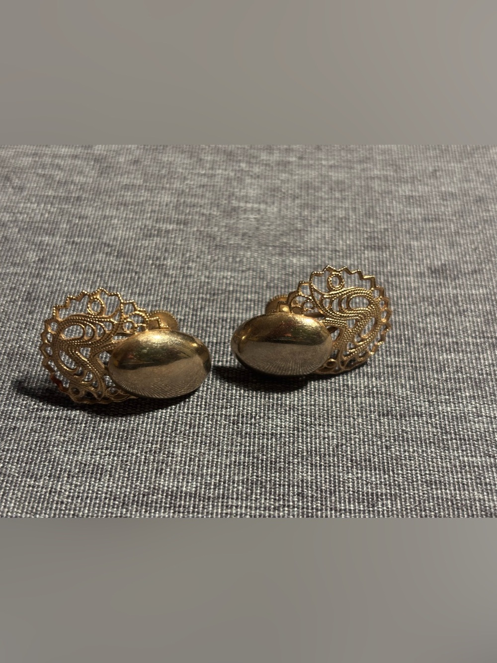 Vintage Filligree Screwback Earrings-1940s